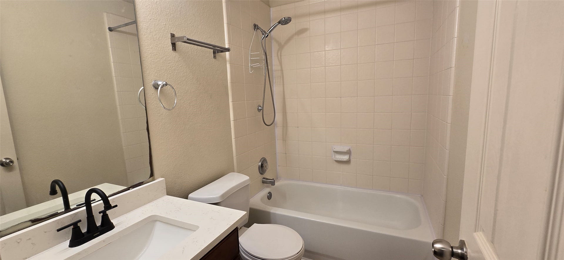 1903 Roaring Springs Drive, Pearland, TX 77584 1903 Roaring Springs Drive, Pearland, TX 77584