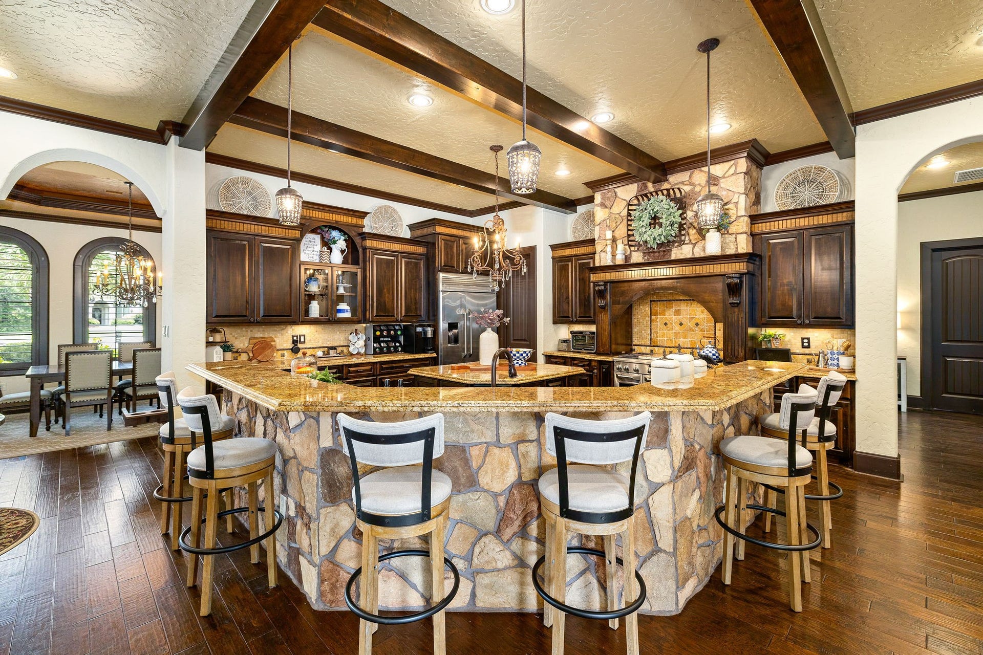 23 Oak Cove Lane, Humble, TX 77346