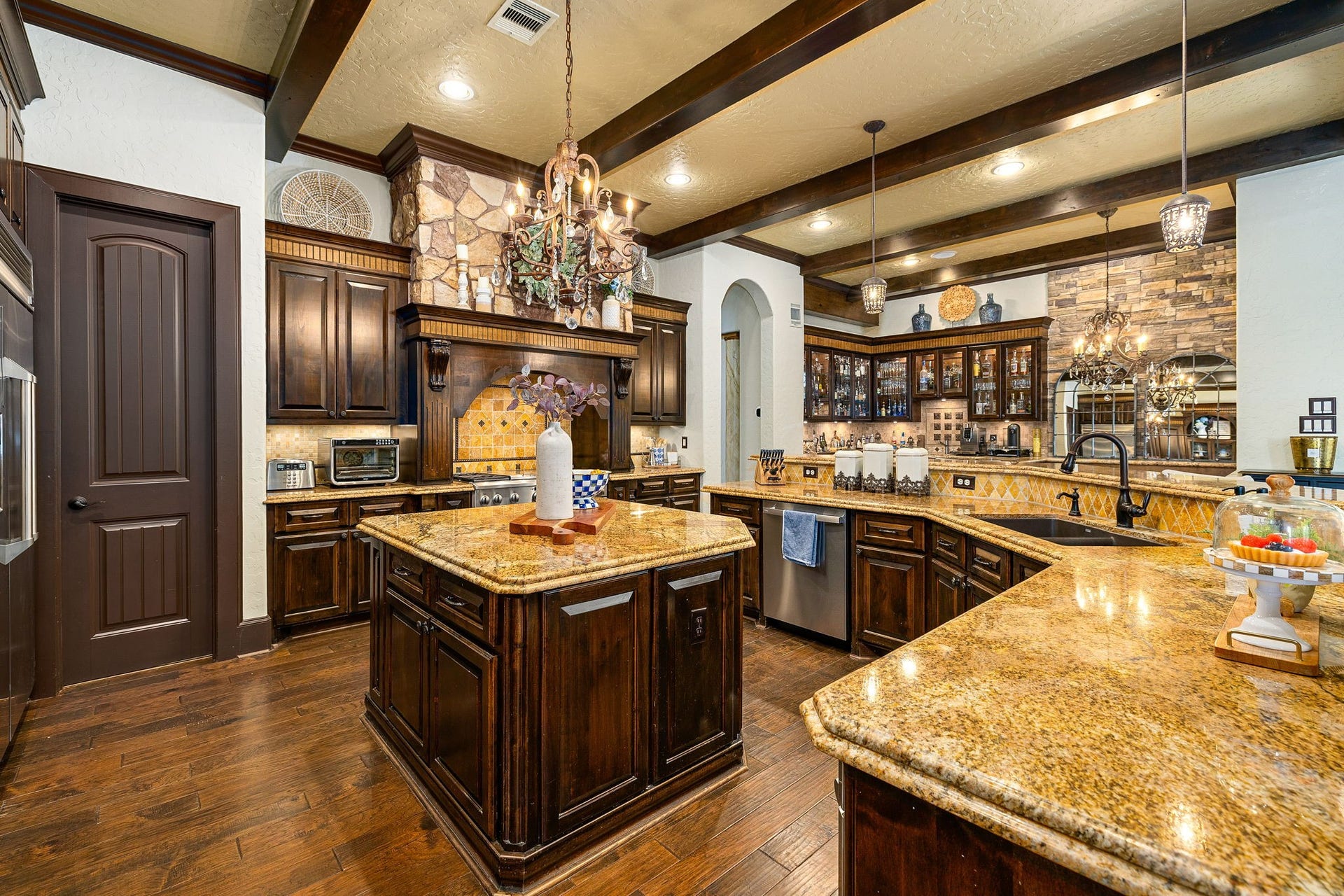 23 Oak Cove Lane, Humble, TX 77346