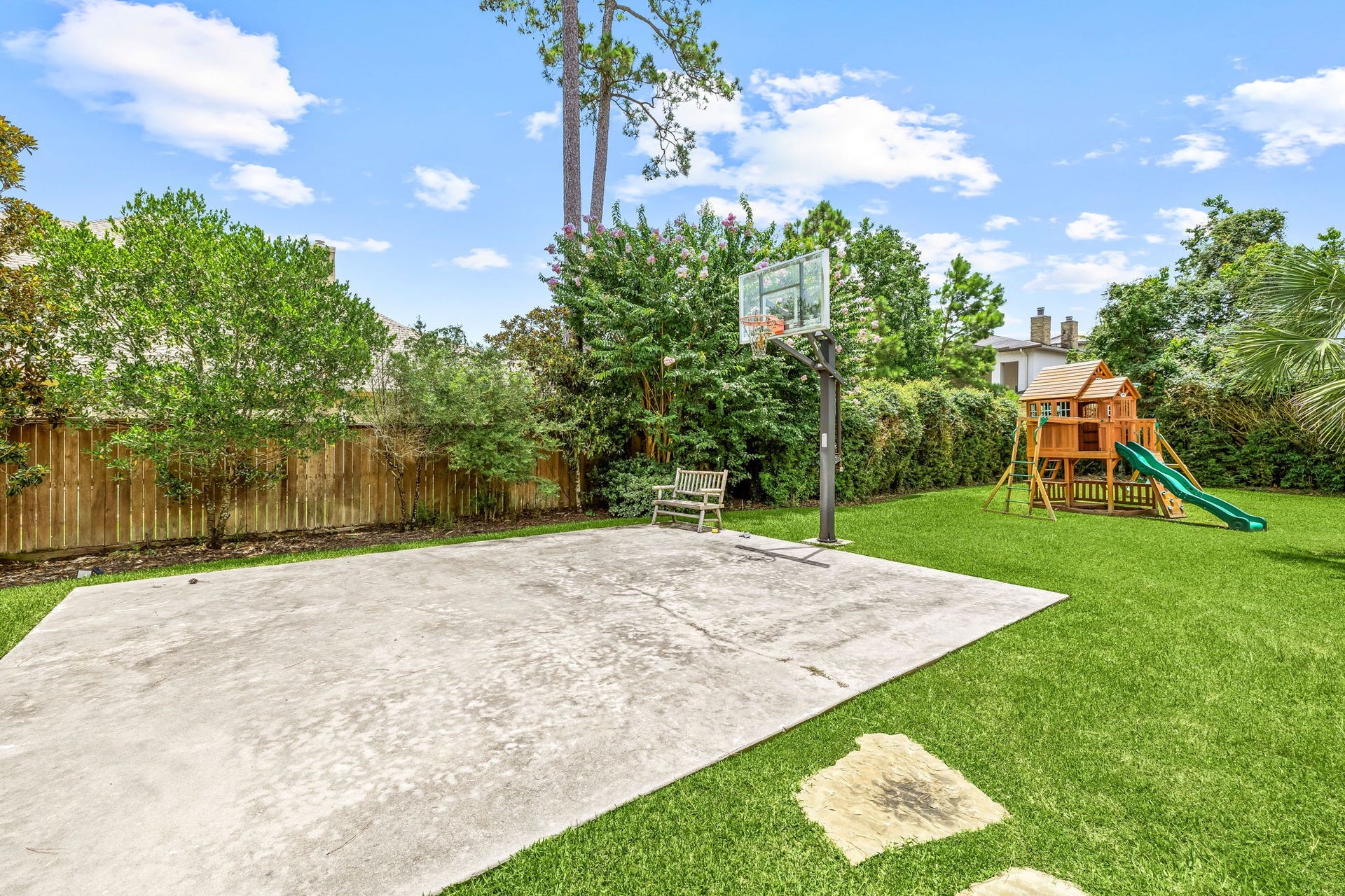 23 Oak Cove Lane, Humble, TX 77346