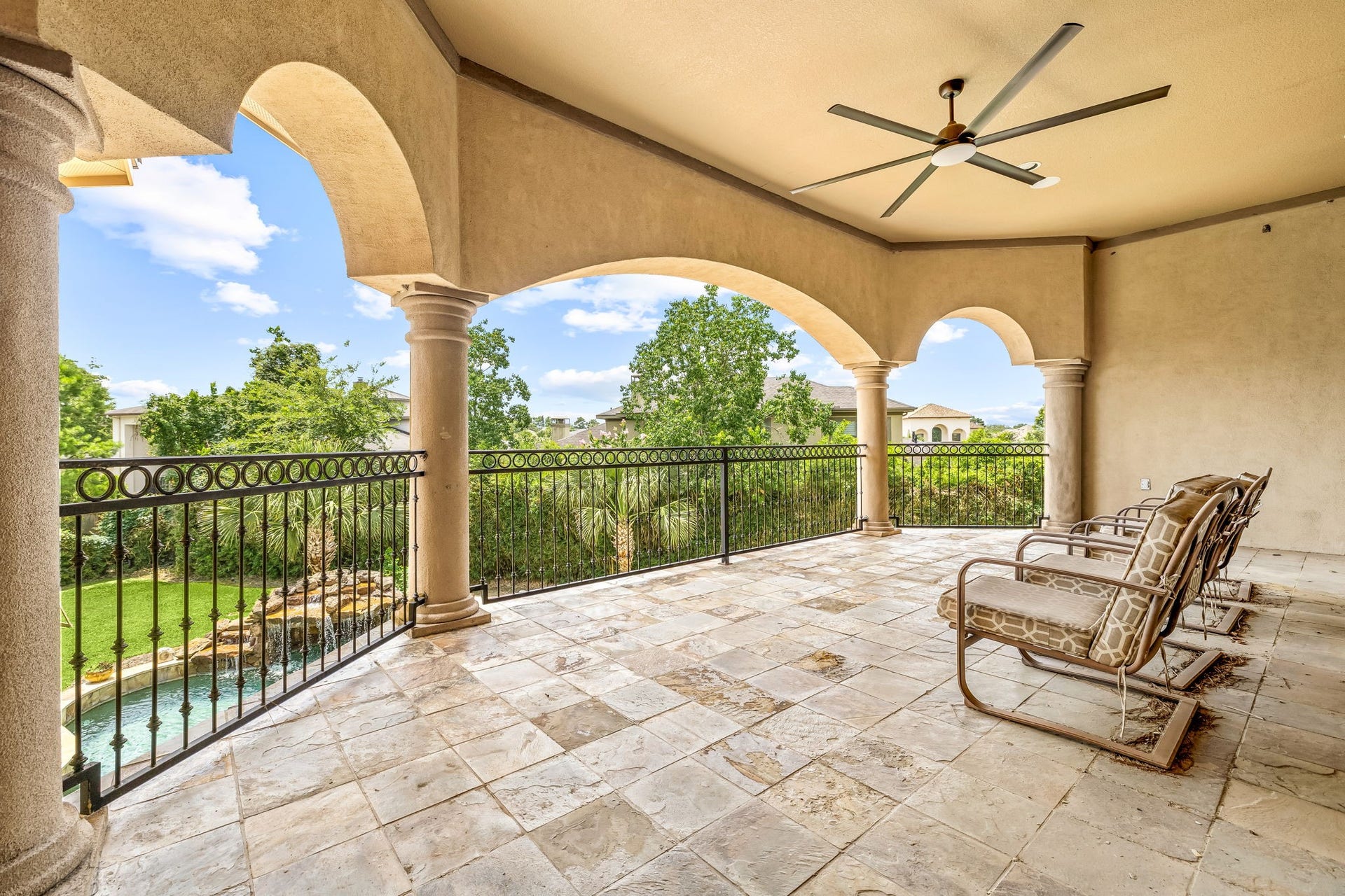23 Oak Cove Lane, Humble, TX 77346