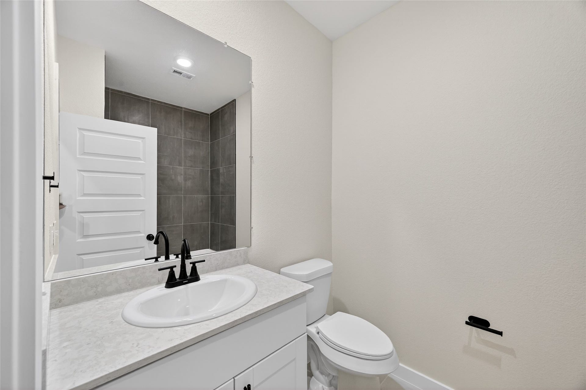 640 Levine Ct Court, Conroe, TX 77316 640 Levine Ct Court, Conroe, TX 77316
