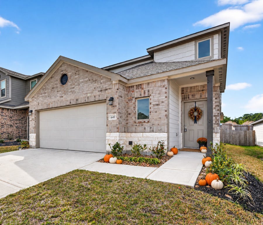 Property photo for 640 Levine Ct Court, Conroe, TX