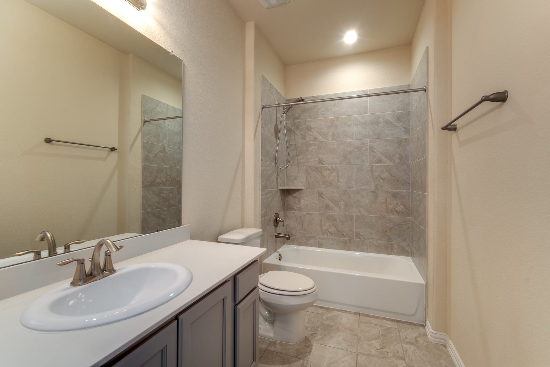 13018 Leisure Cove Drive, Texas City, TX 77568