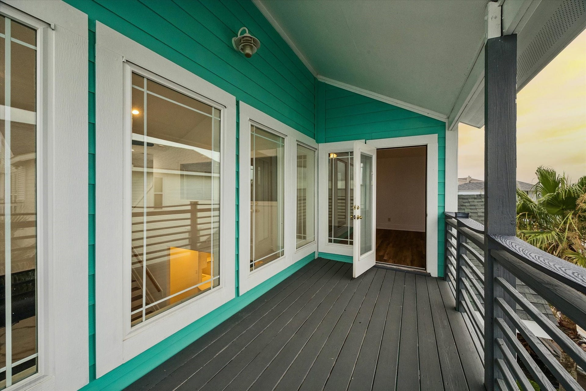 407 Isles End Road, Tiki Island, TX 77554 BALCONY OF PRIMARY SUITE