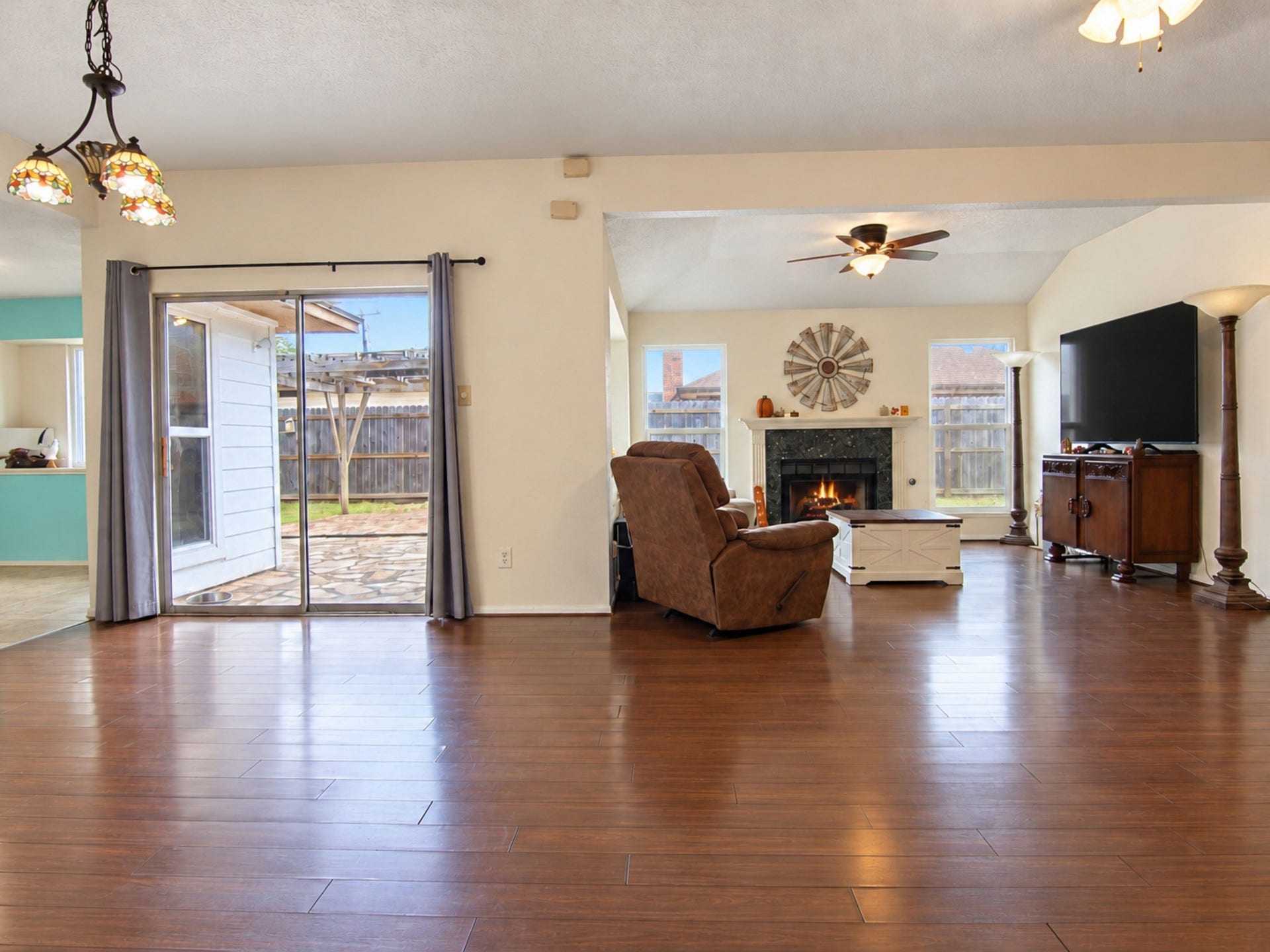 406 Walnut Street, Lake Jackson, TX 77566 Living opens to dining room.