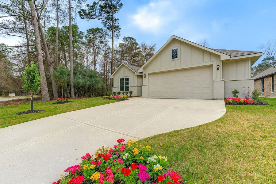 Property photo for 12418 Browning Drive, Montgomery, TX