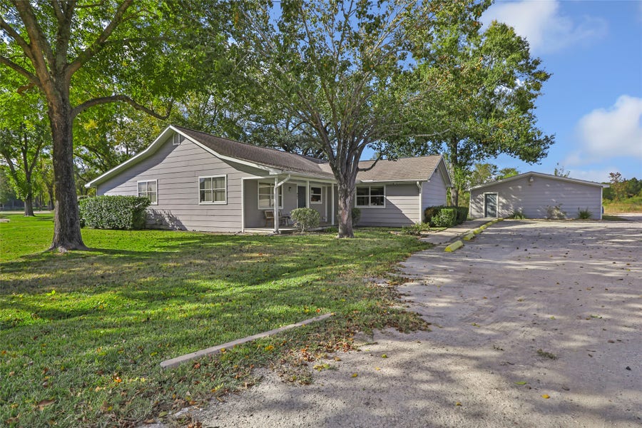 Property photo for 507 Atascocita Road, Humble, TX