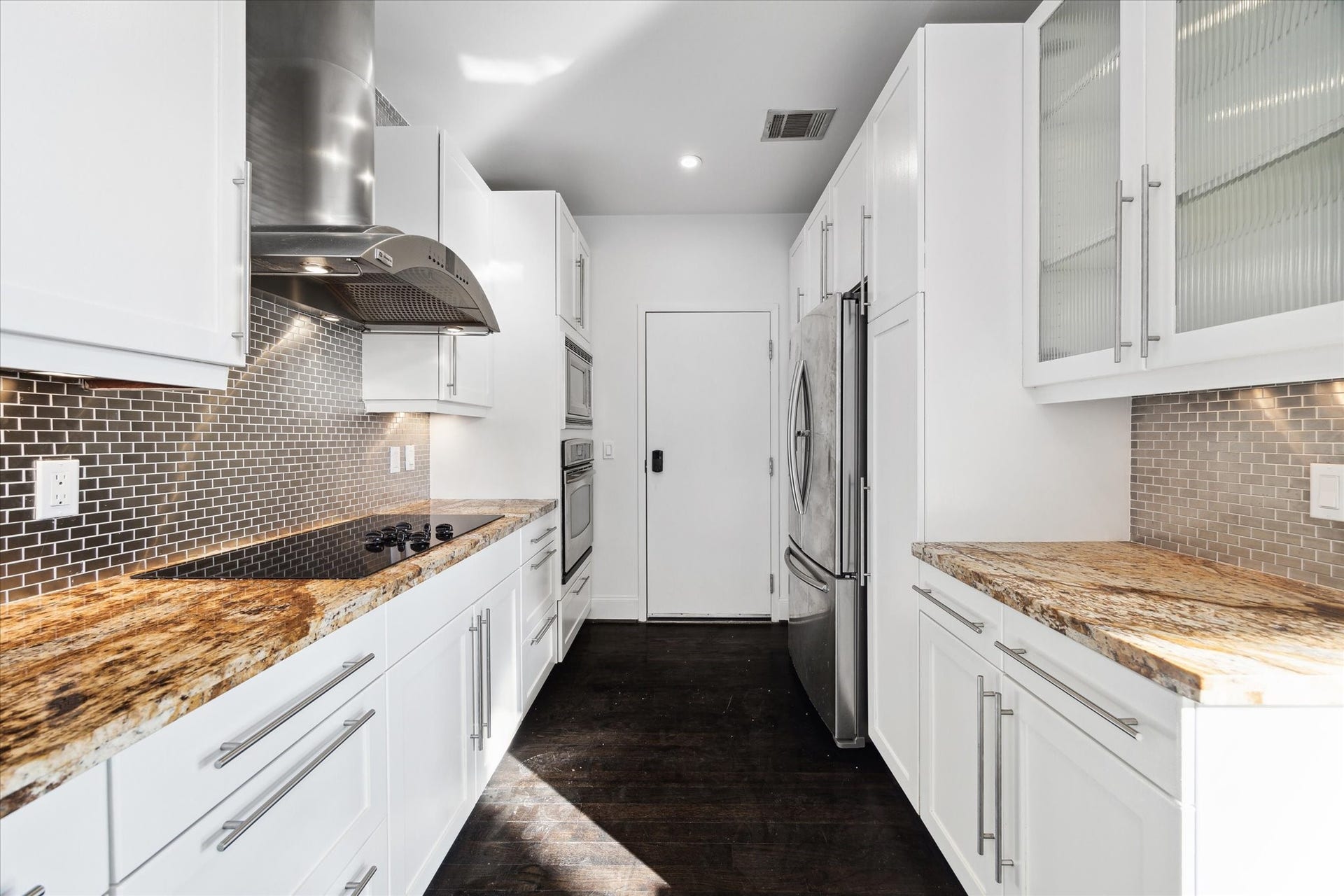 Another view of the kitchen.