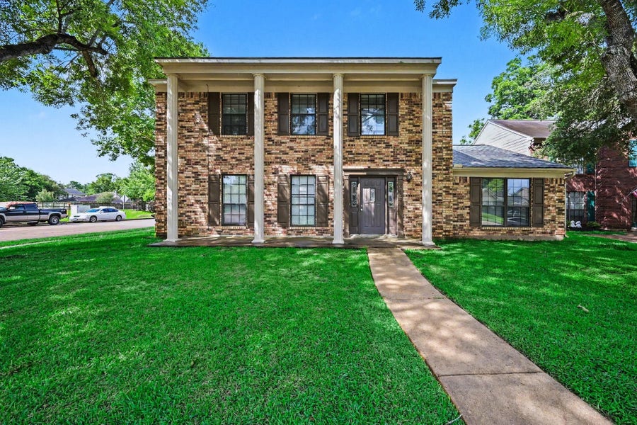 Property photo for 2403 Horseshoe Lane, Richmond, TX