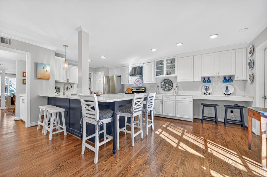 Property photo for 8932 Chatsworth Drive, #8932, Houston, TX