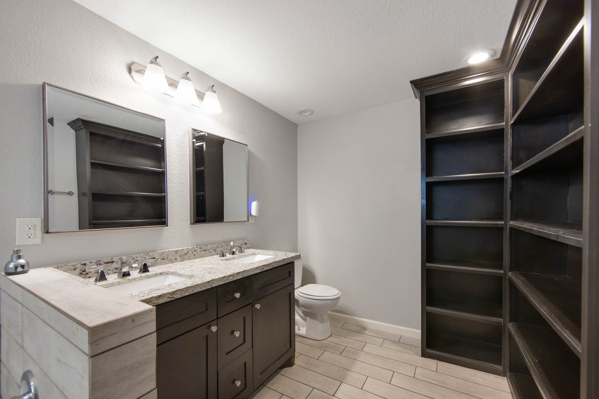 3614 Kentwood Drive, Spring, TX 77380 3614 Kentwood Drive, Spring, TX 77380