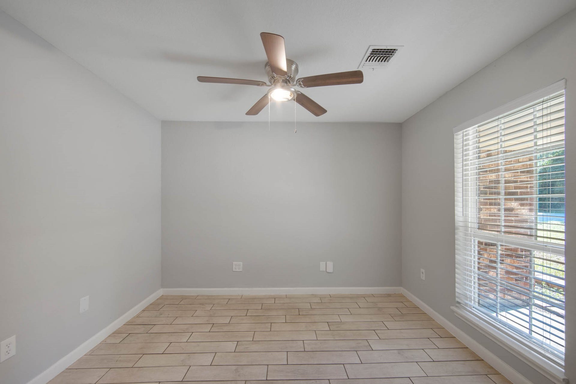 3614 Kentwood Drive, Spring, TX 77380 3614 Kentwood Drive, Spring, TX 77380
