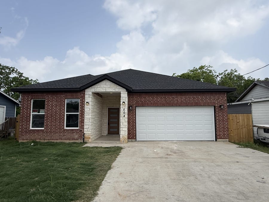 Property photo for 504 Center Street, Richmond, TX