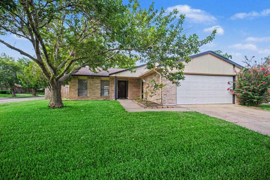 Property photo for 6713 Tara Drive, Richmond, TX