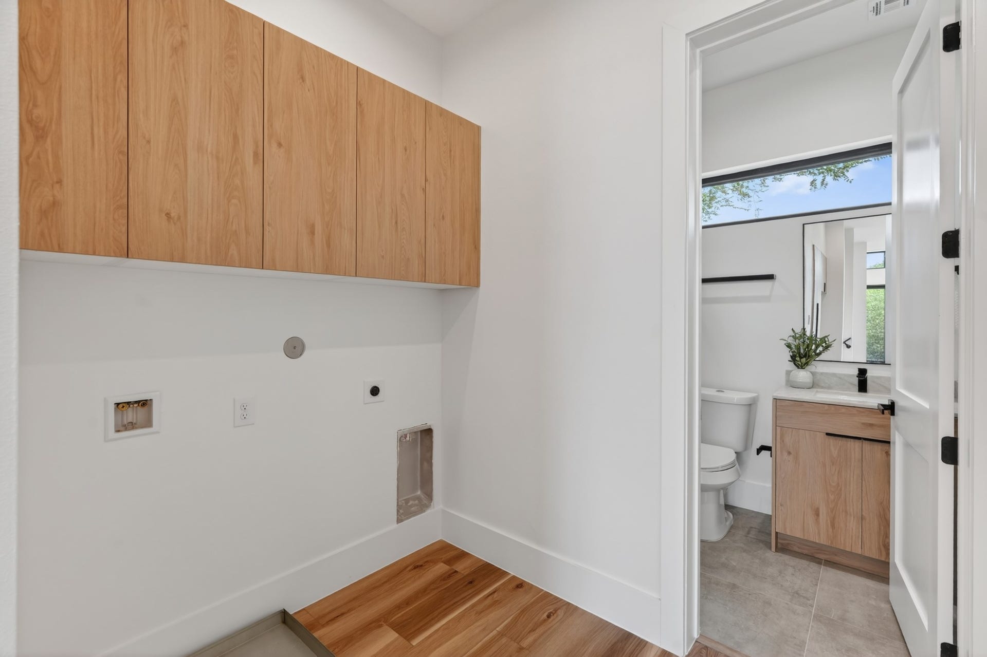6822 Sidney Street, #B, Houston, TX 77021 6822 Sidney Street, #B, Houston, TX 77021