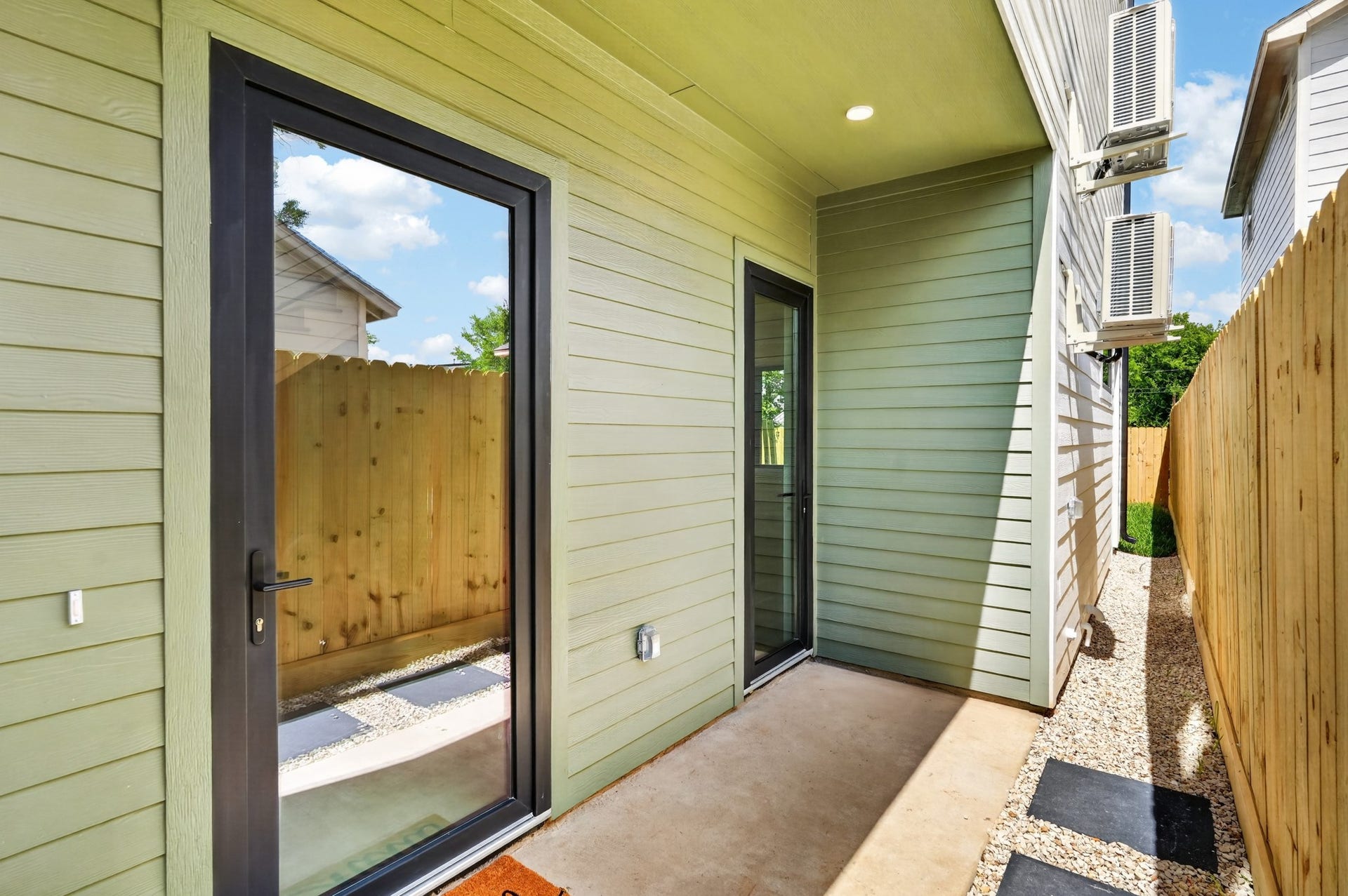 6822 Sidney Street, #B, Houston, TX 77021 6822 Sidney Street, #B, Houston, TX 77021