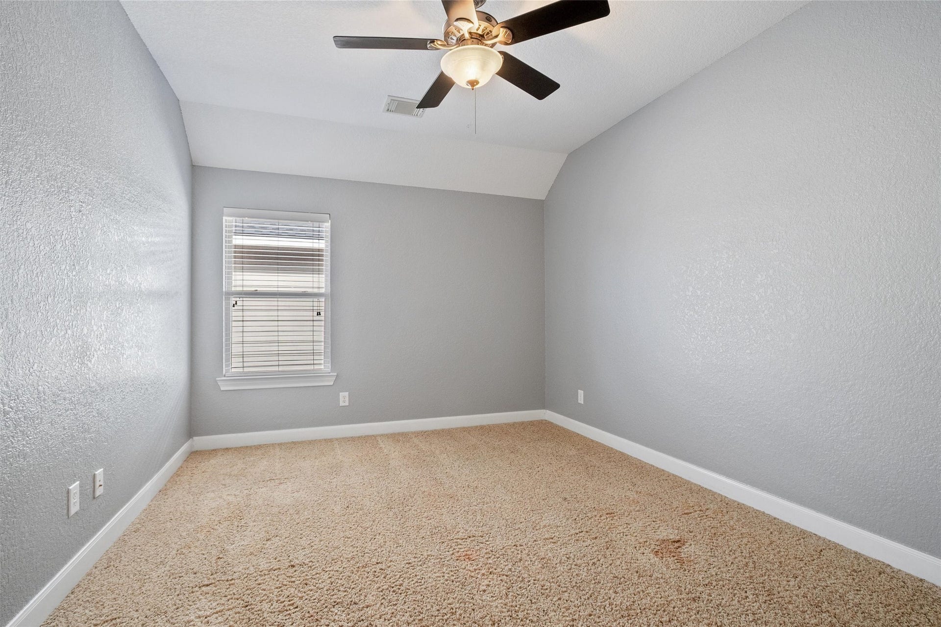 3323 Meline Fields Drive, Spring, TX 77386 3323 Meline Fields Drive, Spring, TX 77386