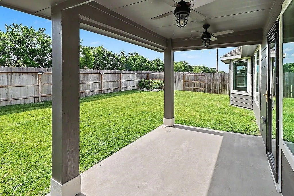 5122 Harvest Season Lane, Pearland, TX 77584 Back covered patio
