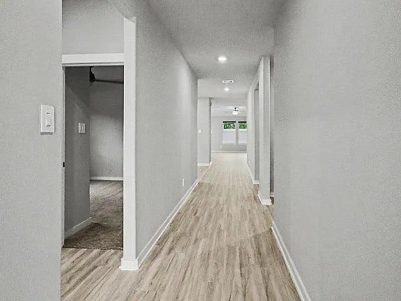 5122 Harvest Season Lane, Pearland, TX 77584 Entry hallway to living room