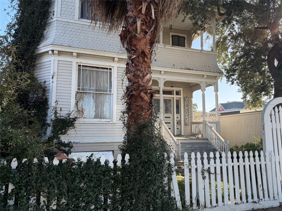 Property photo for 2223 Avenue K, Galveston, TX