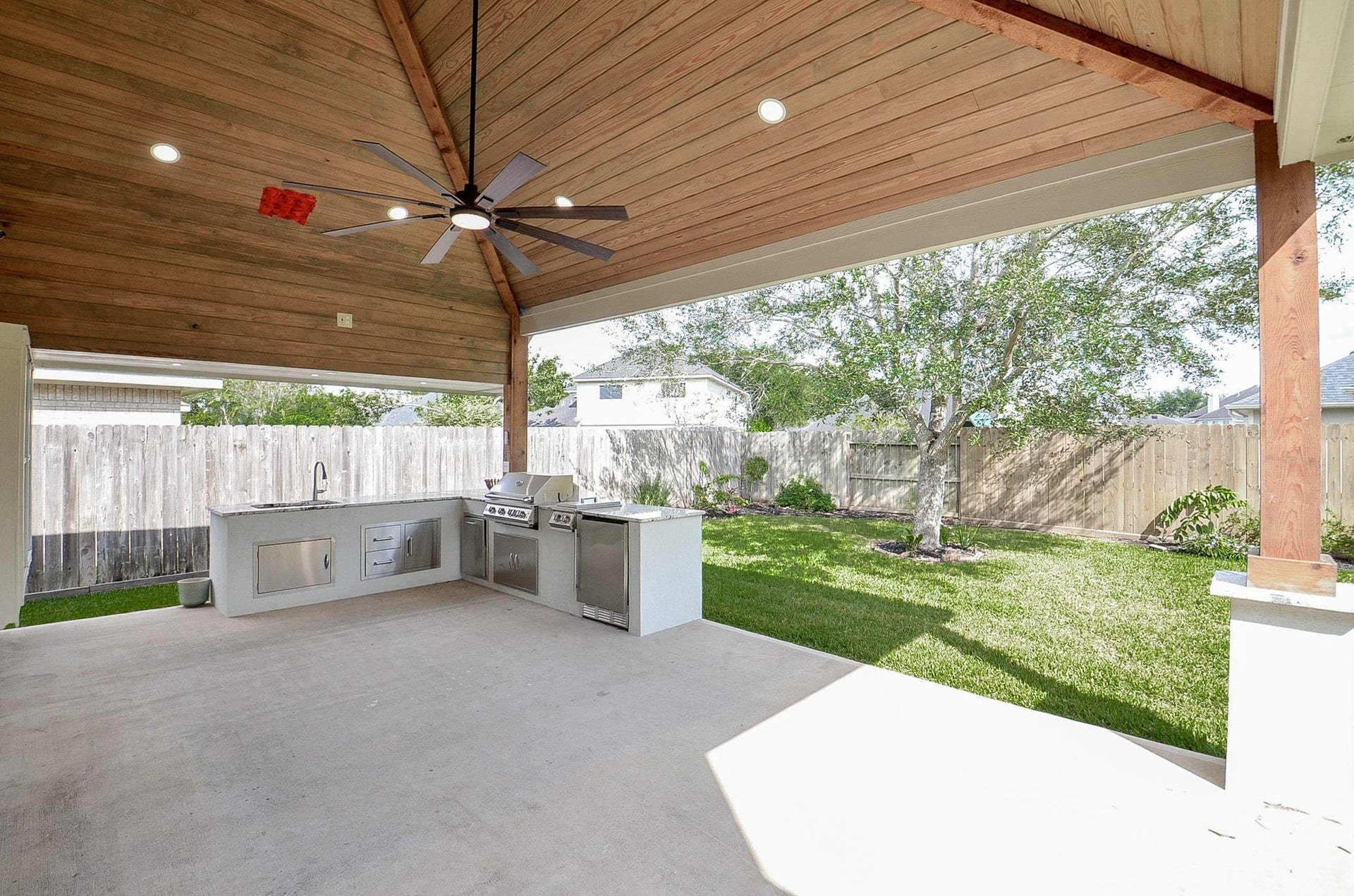 3706 Cane Lake Drive, Richmond, TX 77406 New covered patio outdoor kitchen
