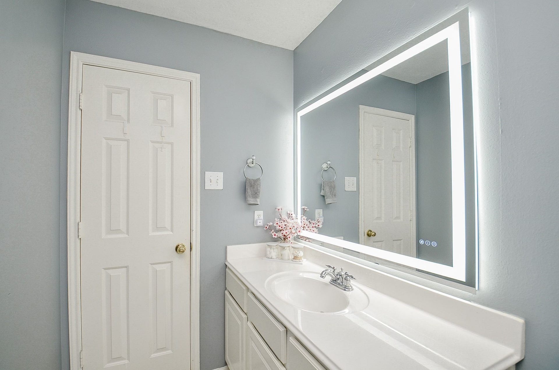 3706 Cane Lake Drive, Richmond, TX 77406 Secondary Bathroom