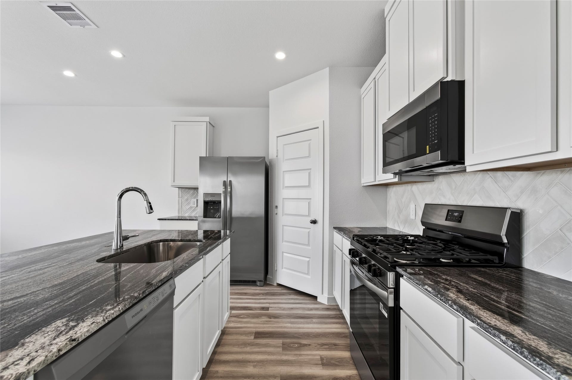 10202 Penryn Forest Trl Trail, Houston, TX 77051 10202 Penryn Forest Trl Trail, Houston, TX 77051