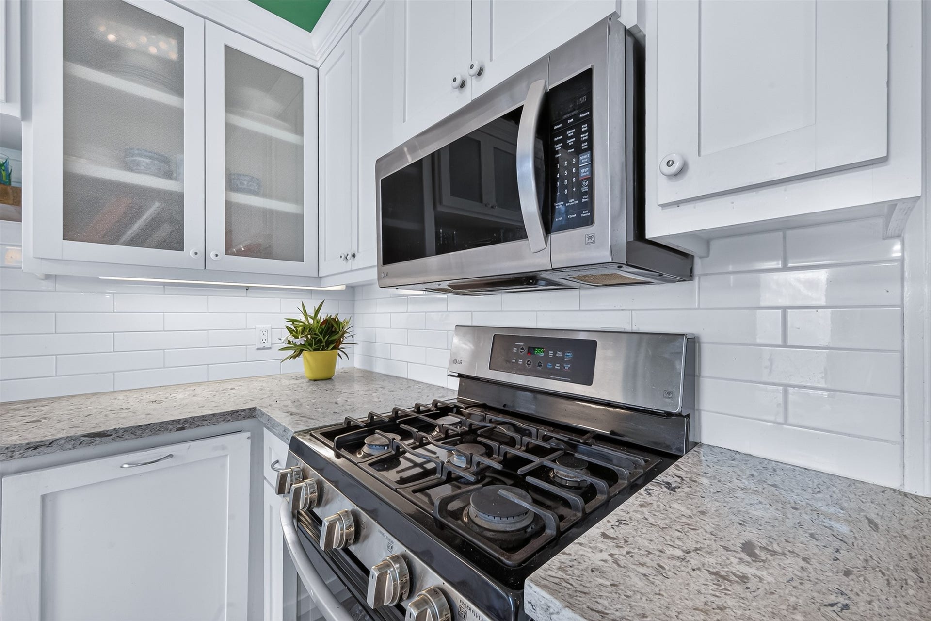 2523 Avenue M, Galveston, TX 77550 2523 Avenue M, Galveston, TX 77550