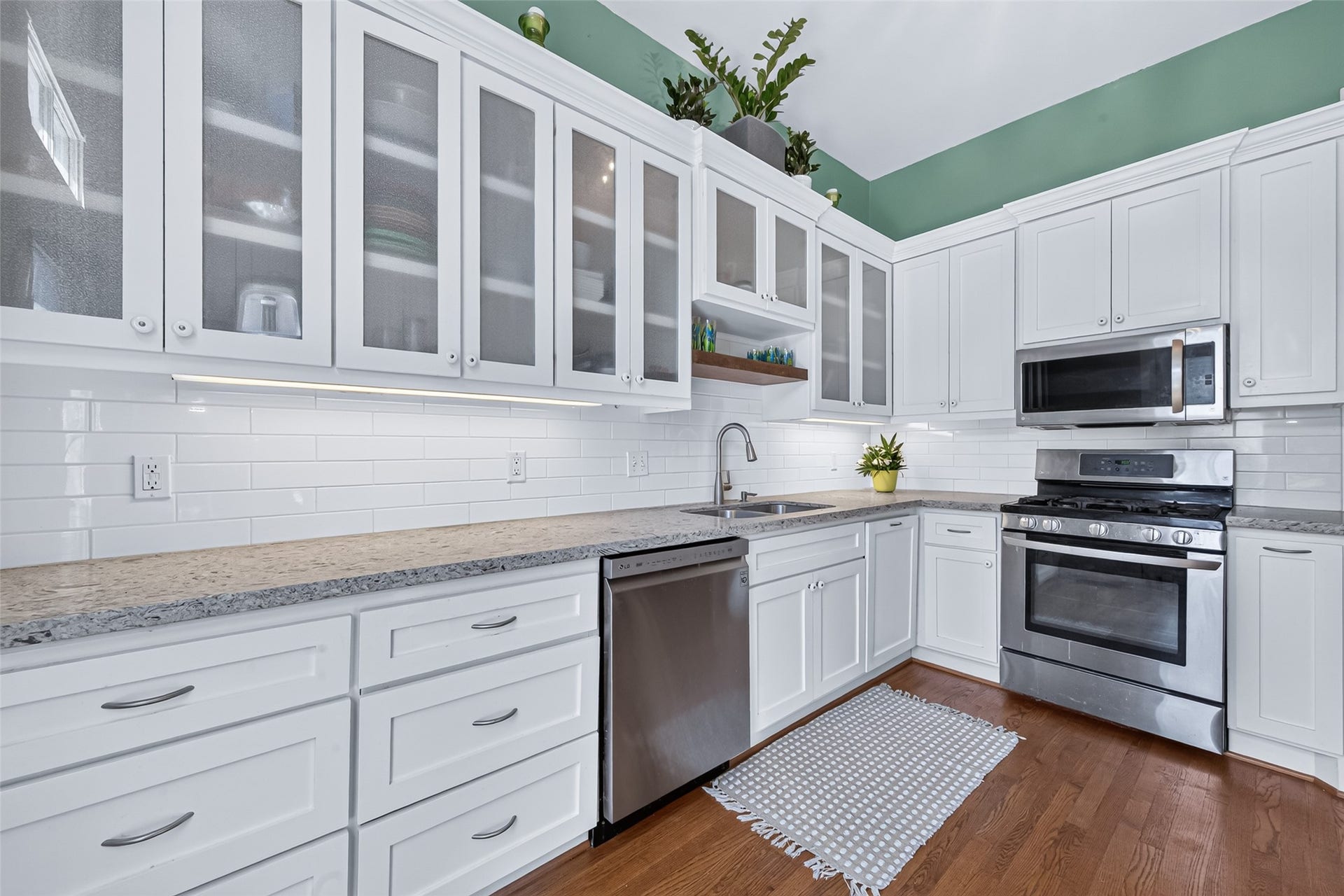 2523 Avenue M, Galveston, TX 77550 2523 Avenue M, Galveston, TX 77550
