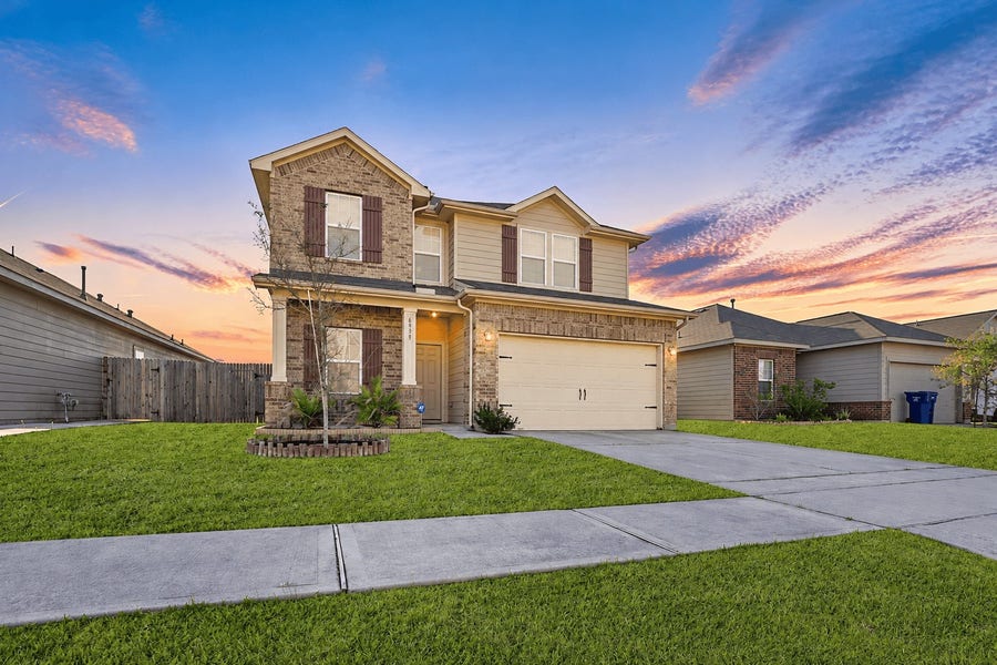 Property photo for 6939 Hazelnut Lane, Baytown, TX