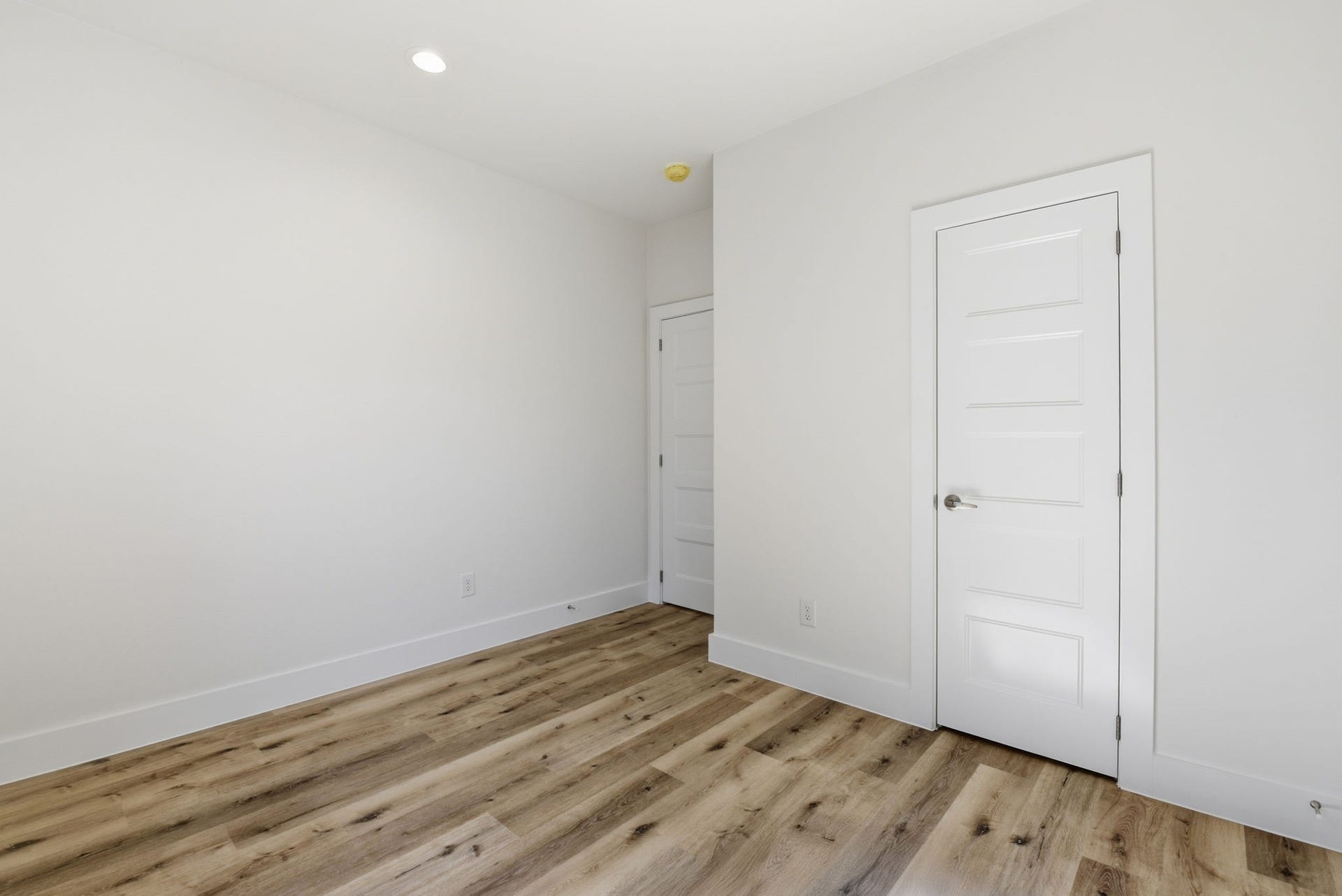 11930 S Hoa Sen Circle, Houston, TX 77072 11930 S Hoa Sen Circle, Houston, TX 77072