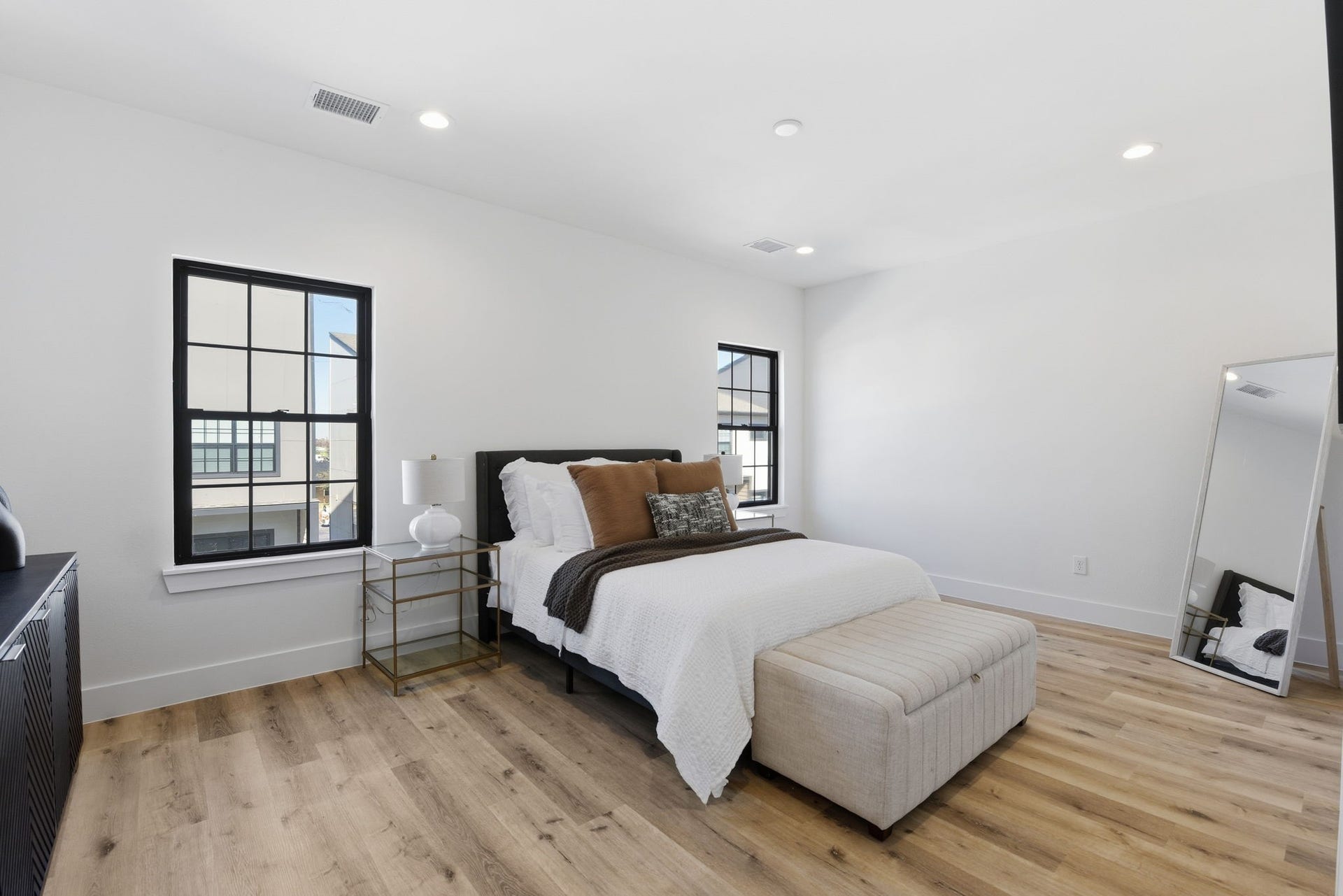 11930 S Hoa Sen Circle, Houston, TX 77072 11930 S Hoa Sen Circle, Houston, TX 77072