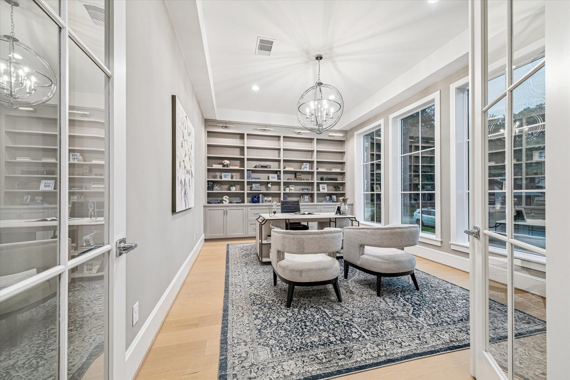 2514 Southgate Boulevard, Houston, TX 77030 Formal Study on the First Floor with Built-ins