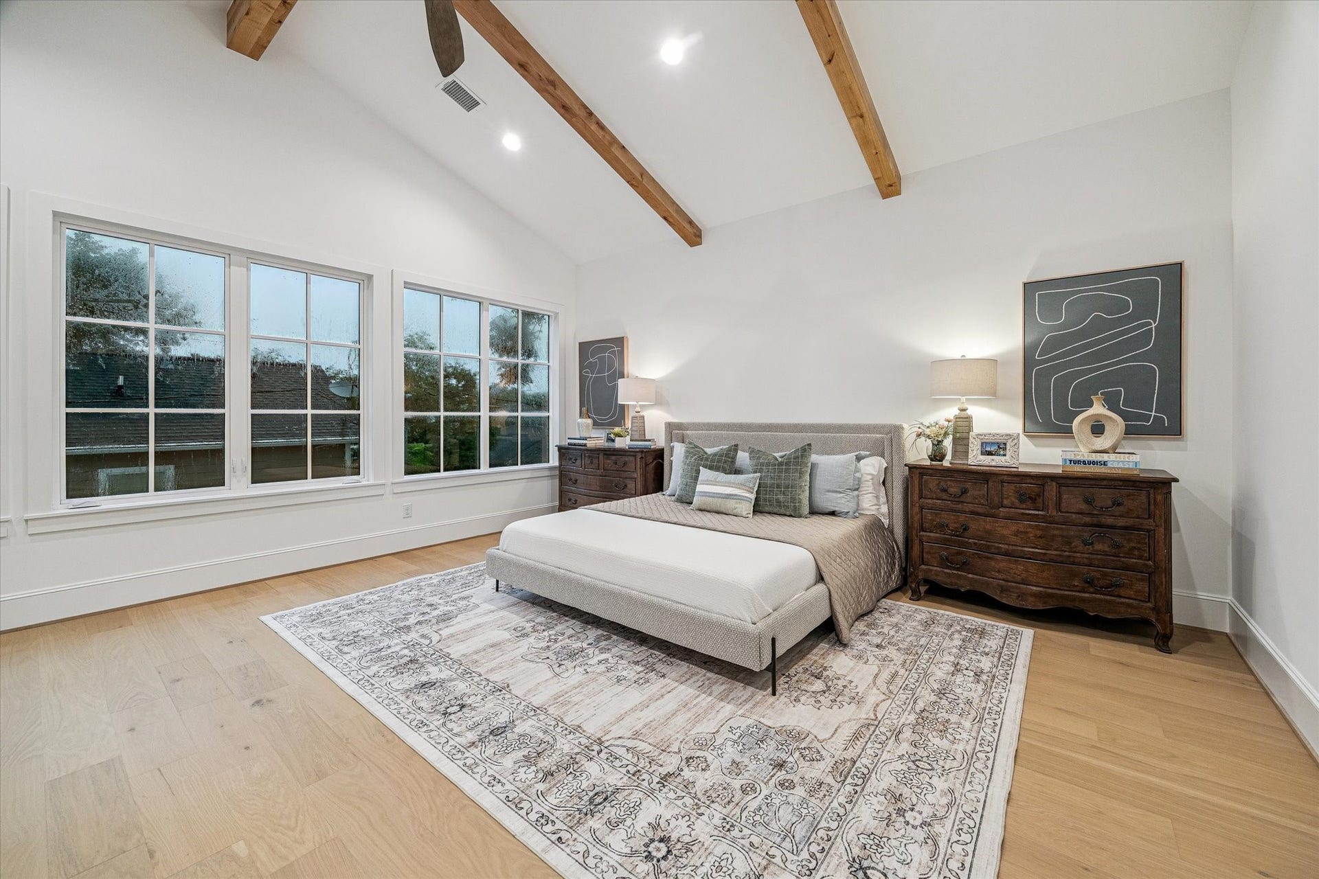 2514 Southgate Boulevard, Houston, TX 77030 Primary Bedroom