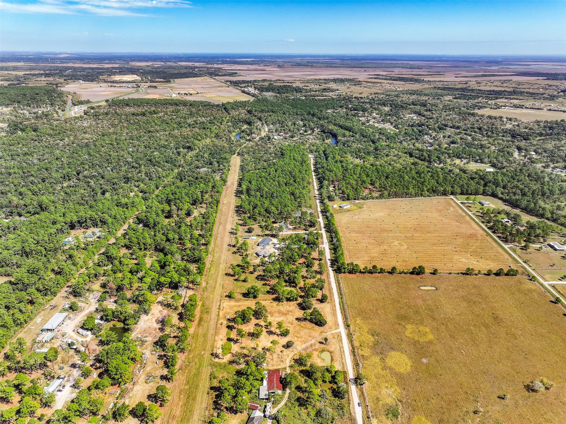 131 Narrow Path Road, Liverpool, TX 77577 131 Narrow Path Road, Liverpool, TX 77577