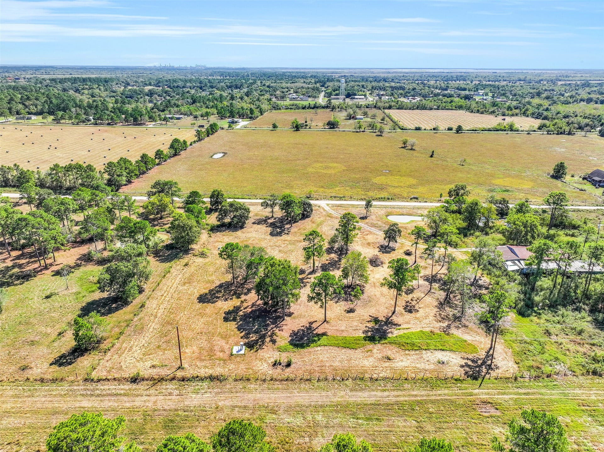 131 Narrow Path Road, Liverpool, TX 77577 131 Narrow Path Road, Liverpool, TX 77577