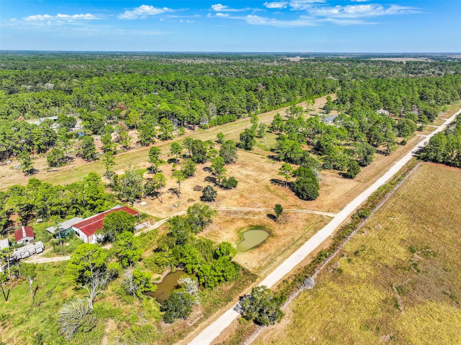 Property photo for 131 Narrow Path Road, Liverpool, TX