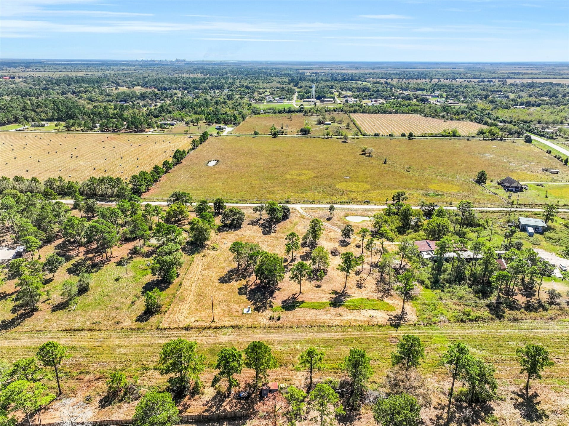 131 Narrow Path Road, Liverpool, TX 77577 131 Narrow Path Road, Liverpool, TX 77577