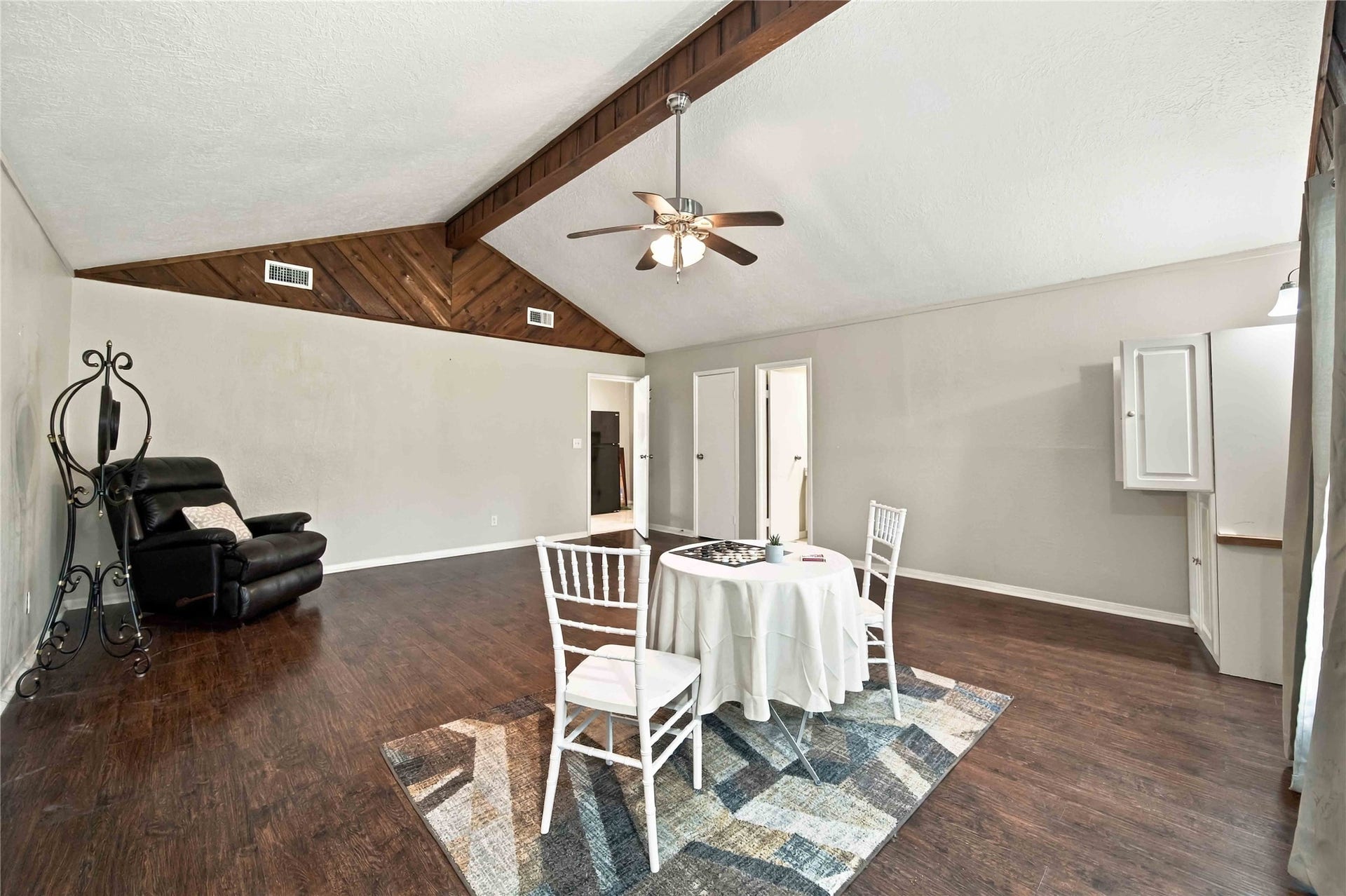 4697 Wickwillow Lane, Alvin, TX 77511 This Game room/ 5th bedroom has an en-suite bathroom. Beautiful Beam ceiling.