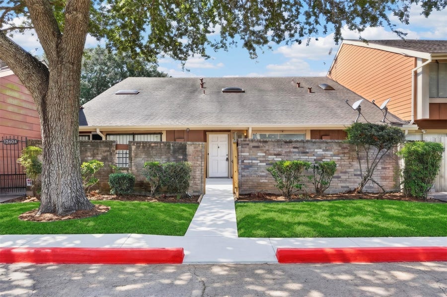 Property photo for 12606 Newbrook, Houston, TX