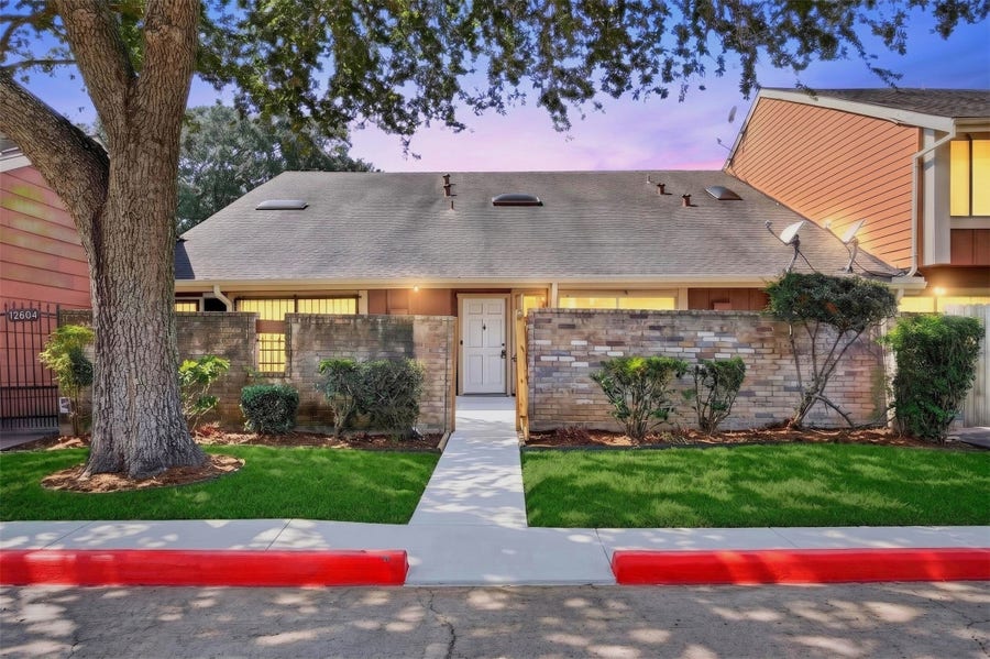 Property photo for 12606 Newbrook, Houston, TX
