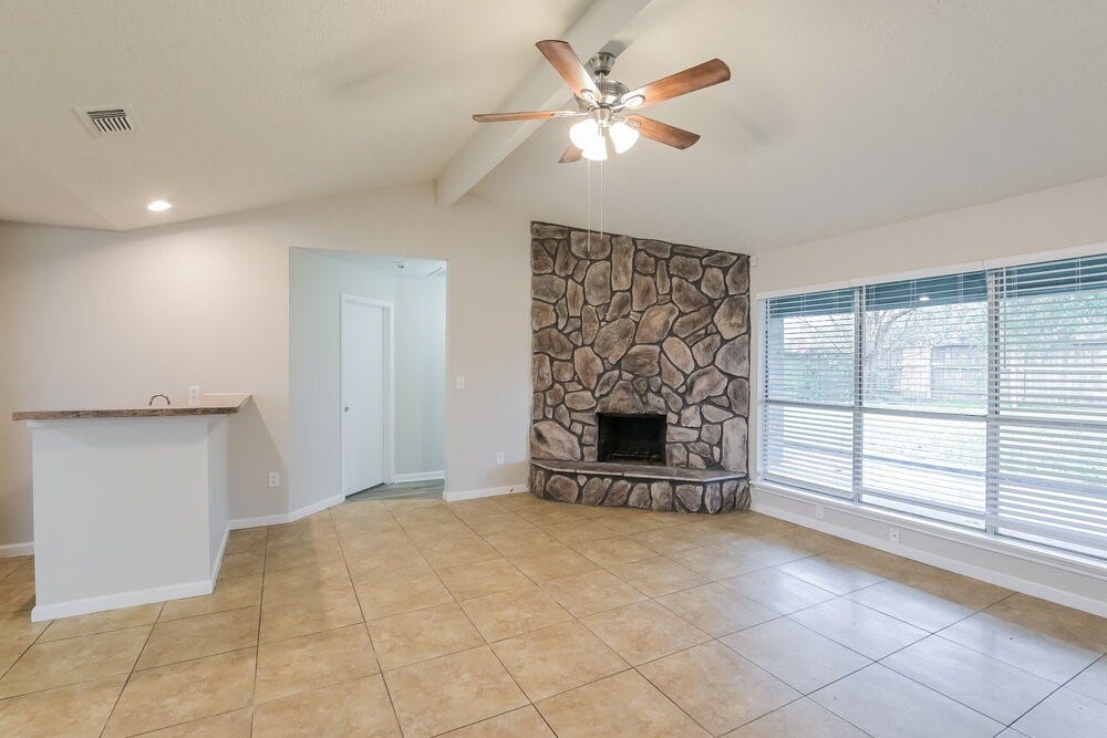 16319 N Mist Drive, Houston, TX 77073 16319 N Mist Drive, Houston, TX 77073