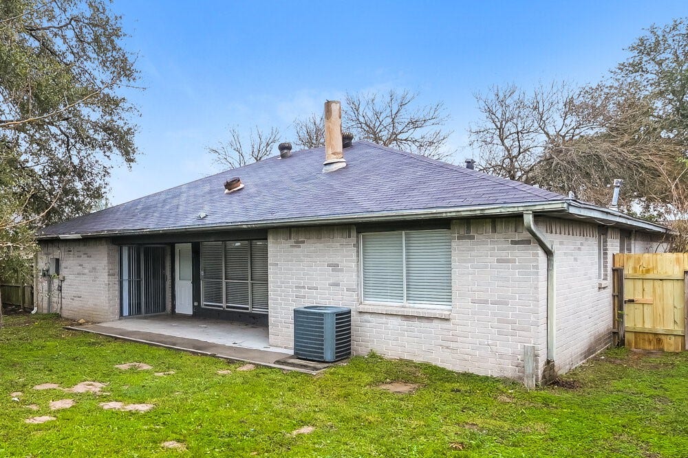 16319 N Mist Drive, Houston, TX 77073 16319 N Mist Drive, Houston, TX 77073