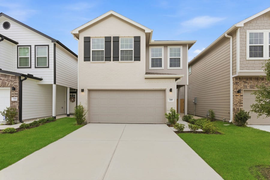 Property photo for 719 Majestic Eagle Court, Houston, TX