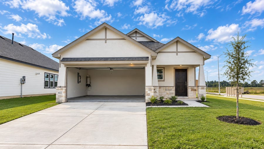 Property photo for 402 Dorion Lagoon Drive, Crosby, TX