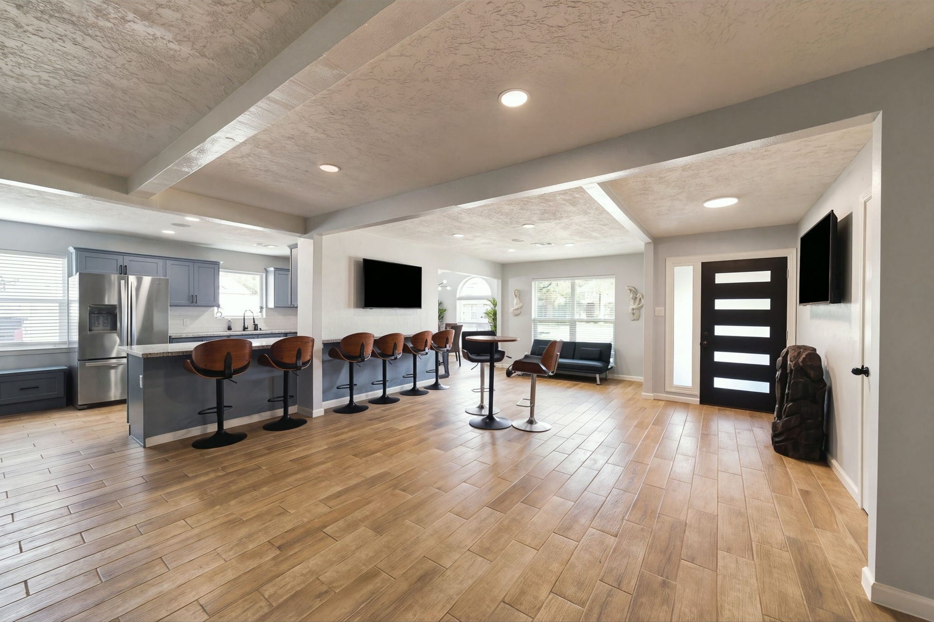 326 Kingscourt Drive, Houston, TX 77015 326 Kingscourt Drive, Houston, TX 77015