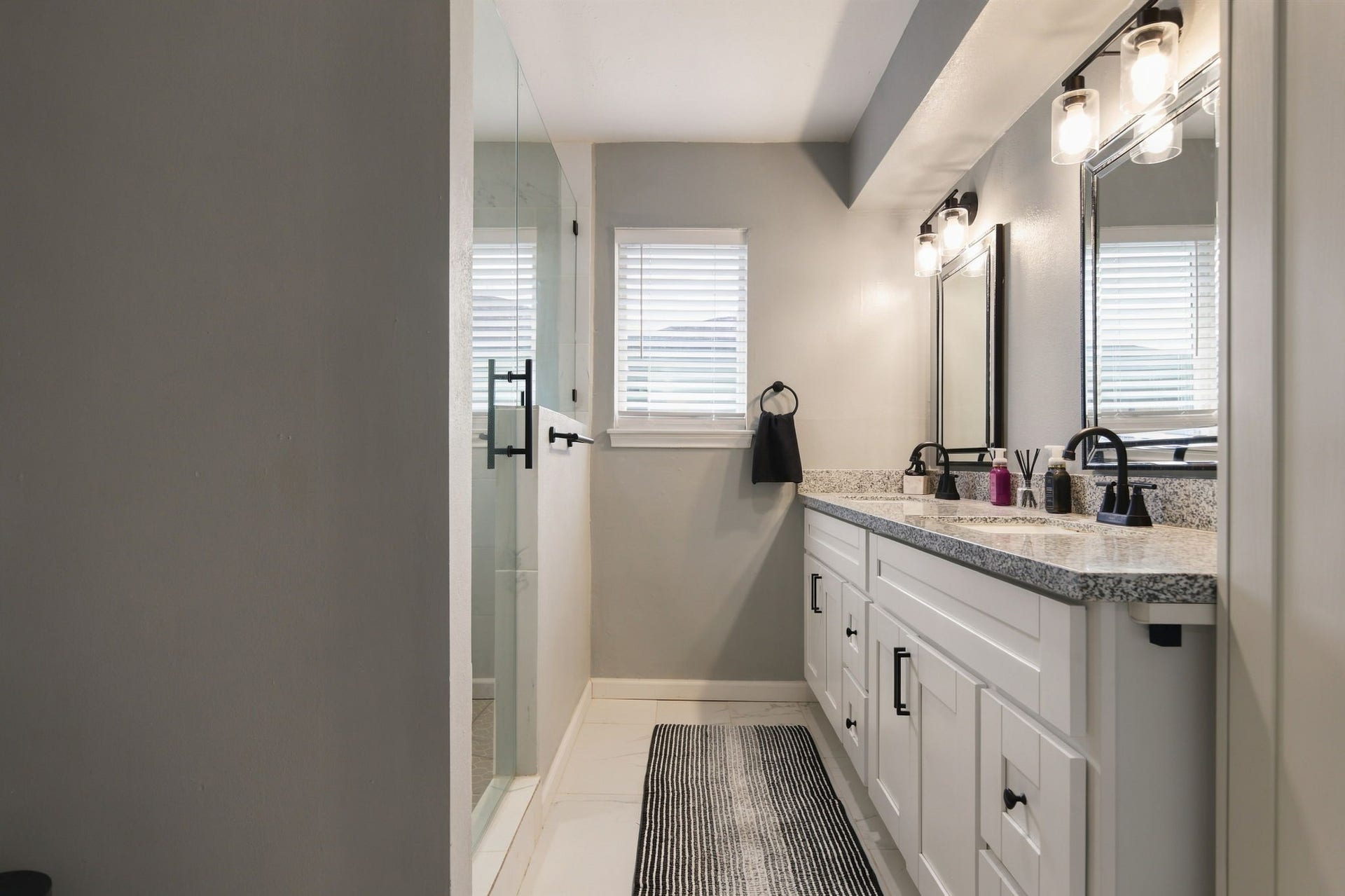 326 Kingscourt Drive, Houston, TX 77015 326 Kingscourt Drive, Houston, TX 77015