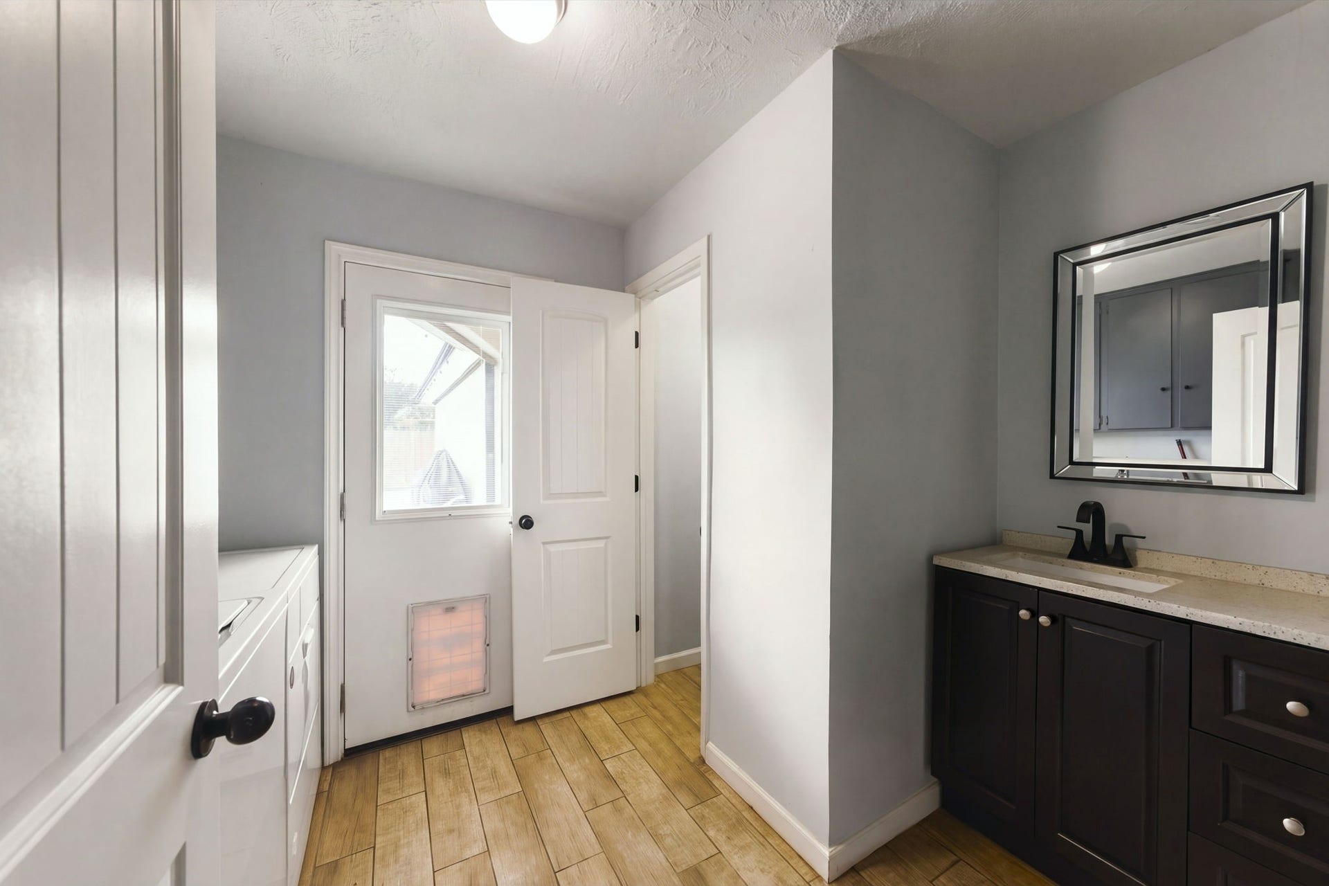 326 Kingscourt Drive, Houston, TX 77015 326 Kingscourt Drive, Houston, TX 77015