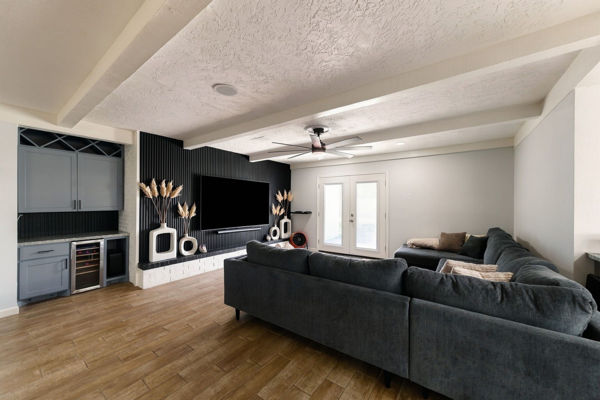 326 Kingscourt Drive, Houston, TX 77015 326 Kingscourt Drive, Houston, TX 77015